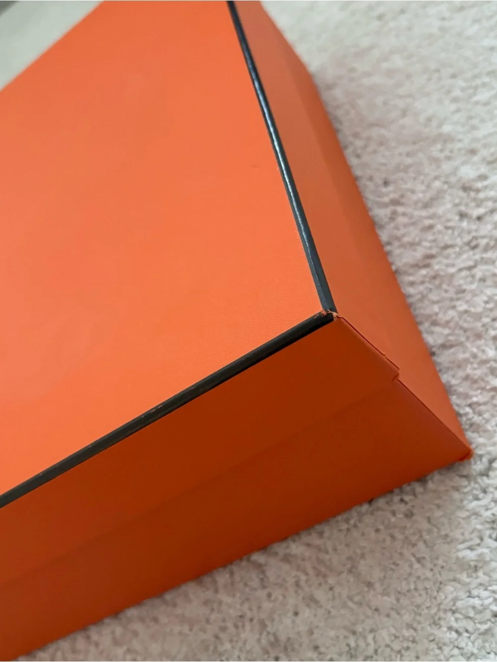 Hermès Iconic Orange Medium Gift Box